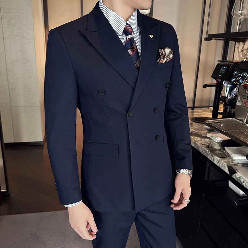 Brown Double breasted Mens Casual Set Three piece Wedding Dress Suitable for Groom and Special Occasions 250408