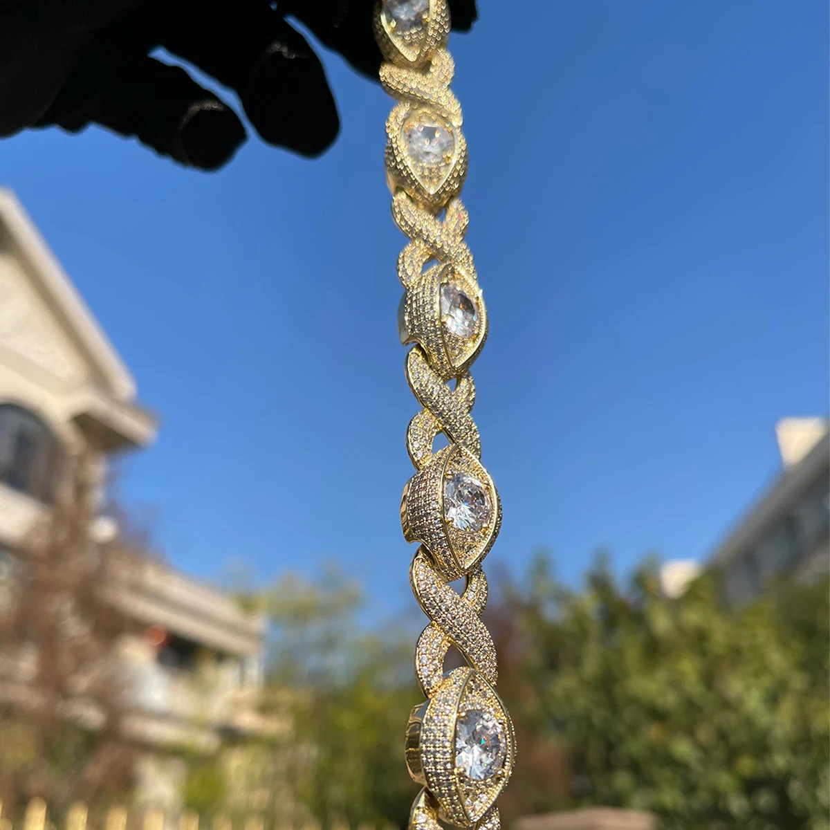 Bubble Letter Iced Out Shape 8 Eye Cuban Link Bracelet for Men Prong Setting Hip Hop Jewelry 250408