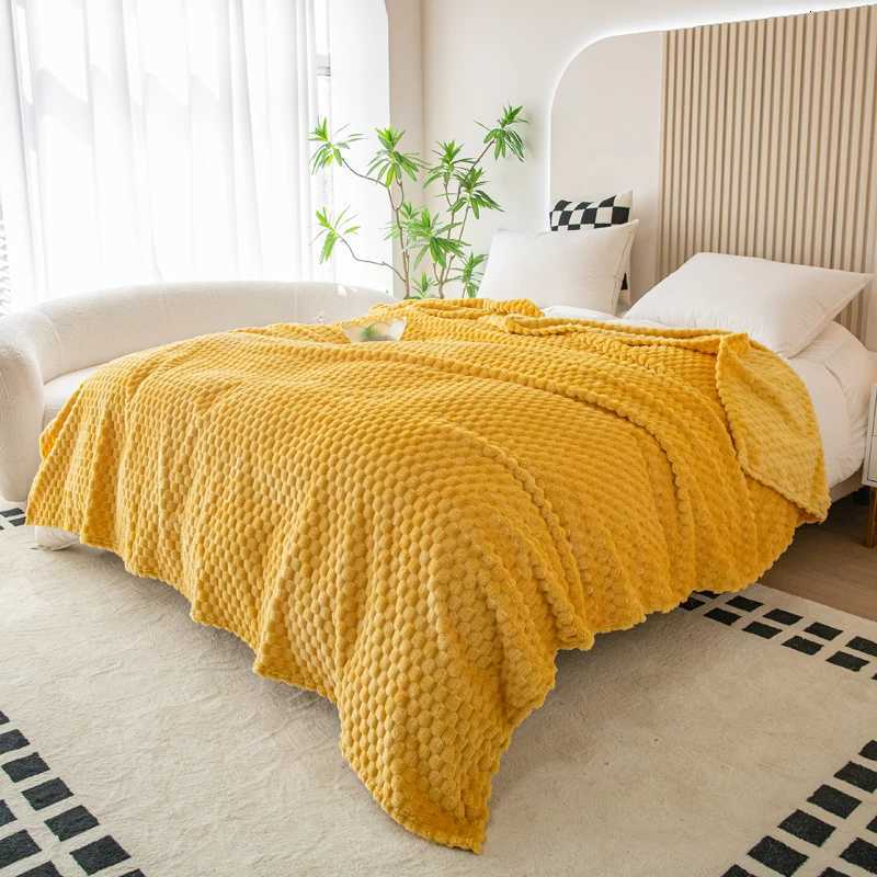 Yellow Plaid Solid Blanket Soft Warm Fluffy Throw Blanket Sofa Cover Milk Velvet Bedspread Bed for Adults Kids Pet Home Textile C251111