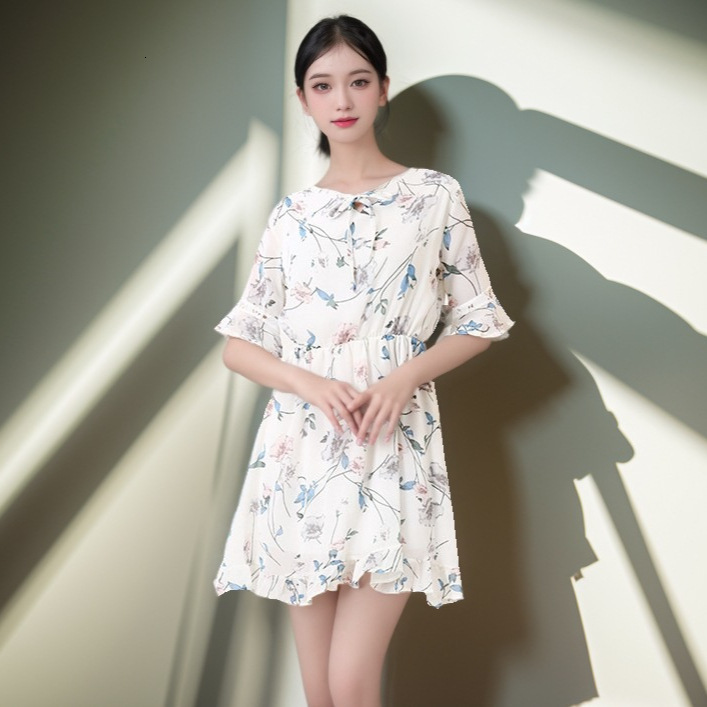 Women's 2025 summer sweet floral chiffon dress with flared sleeves, slim fit and versatile A-line skirt