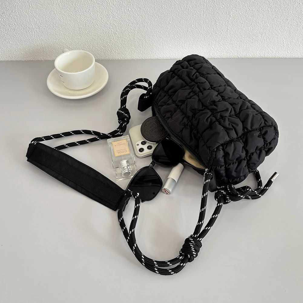 Women Soft Shoulder Bag with Braided Rope Strap Padded Crossbody Bag Large Capacity Puffer Satchel Bag Daily Bag for FemaleT251110