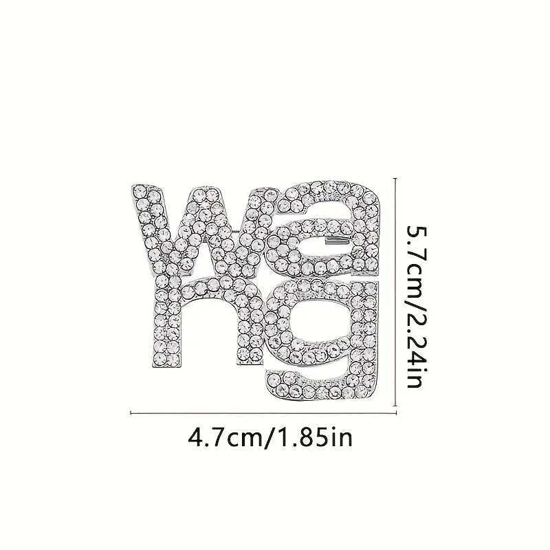 Luxury Fashion Letter Brooch for Women Elegant Scarf Pin Rhinestone Jewelry for Wedding Party Christmas Gift Brooches Y251111