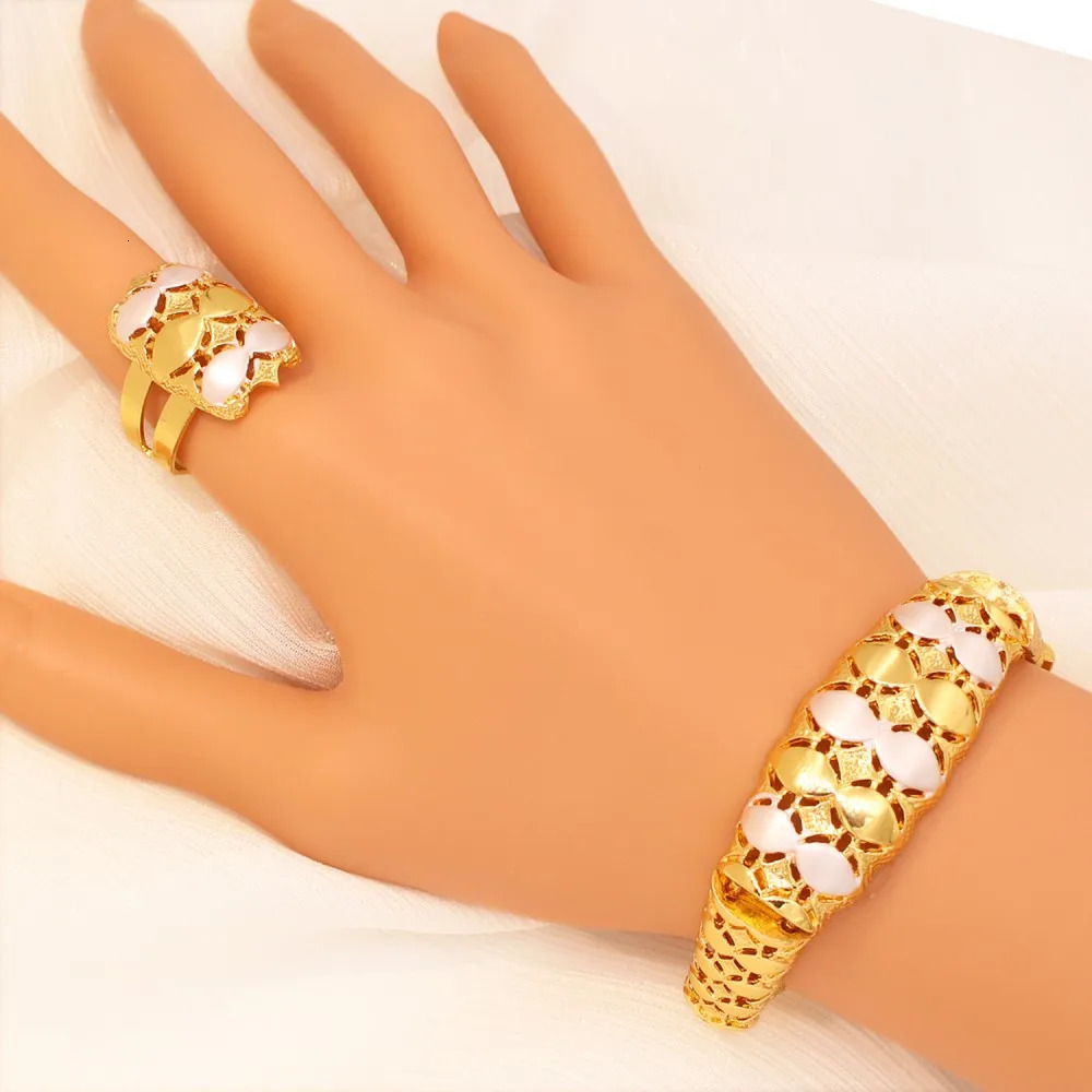 GZJPEI Hight Quality Big Jewelry Set 18K Gold Plated Two Tone Necklace Bracelet Sets Durable Hypoallergenic Gift 2025 INS 251103