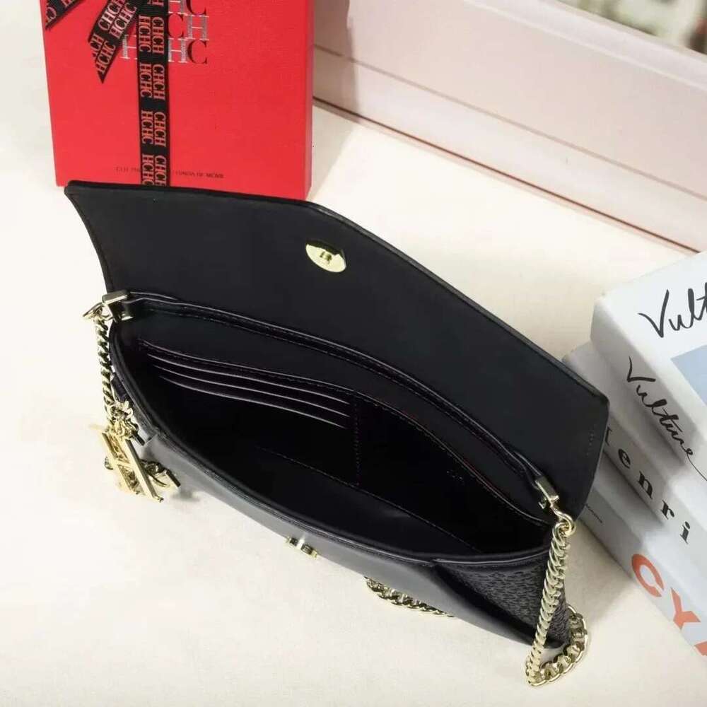 CILMI HARVILL CHHC Summer New Women's Flip Bag Emed Pattern Metal Chain Pendant Lightweight Banquet Travel