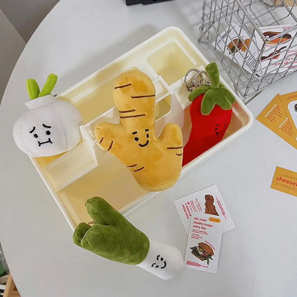 Vegetable Stuffed Plush Doll Toy Ginger Garlic Green Onion Pepper Key Chain Soft Plush Toy Pendant Children Kids Gifts 251110