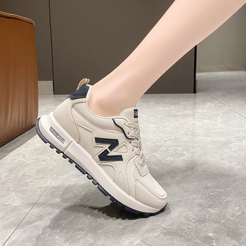 Sneakers Women's Spring Autumn 2025 New Versatile Non-slip Casual Women's Shoes Soft Sole Lightweight Running White Shoes Soft-soled Lightwe
