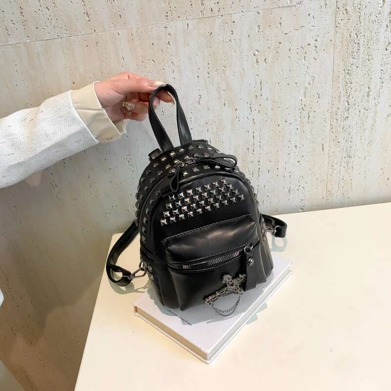 Women's Bags Fashion Solid Rivet PU Backpack High Quality Personality Punk Super Cool Shoulder and Crossbody Bags for Women 2024 Hot Sale
