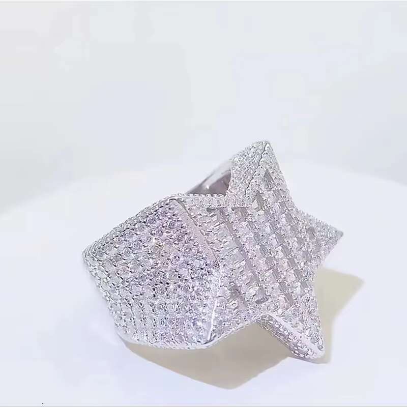 Hip Hop European and American Mens and Womens Rings Ins Fashion Trend Diamond S925 Silver Inlaid Vvs Moissanite Ring