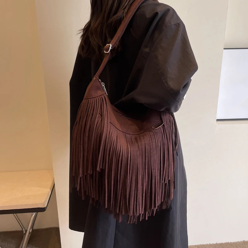 Style Women Cross Body Bag Shoulder Bag Handbag Tassel Zipper Large Messenger Bag Fashion Ladies Faux Fur Bags 251110