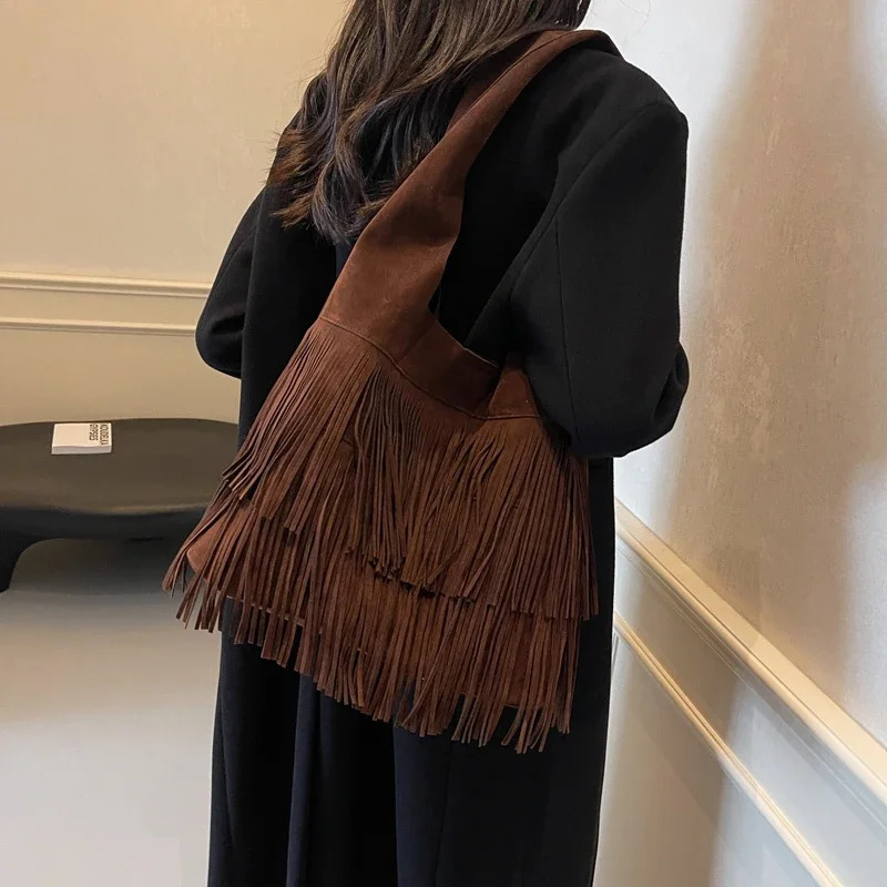 Faux Suede Shoulder Bag for Women Frosted Fringe Travel Tote Handbag Satchel Purse Clutch Retro Handbags Vintage Commuter Bag 251110