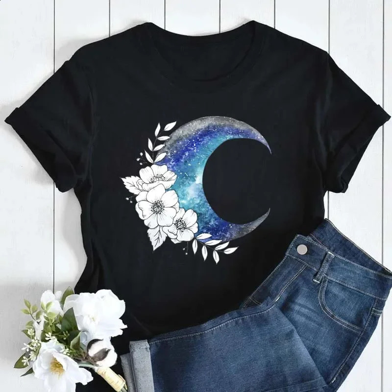 Large size Maycaur fashion retro moon print womens T-shirt casual short sleeved womens T-shirt cartoon graphic T-shirt 250410