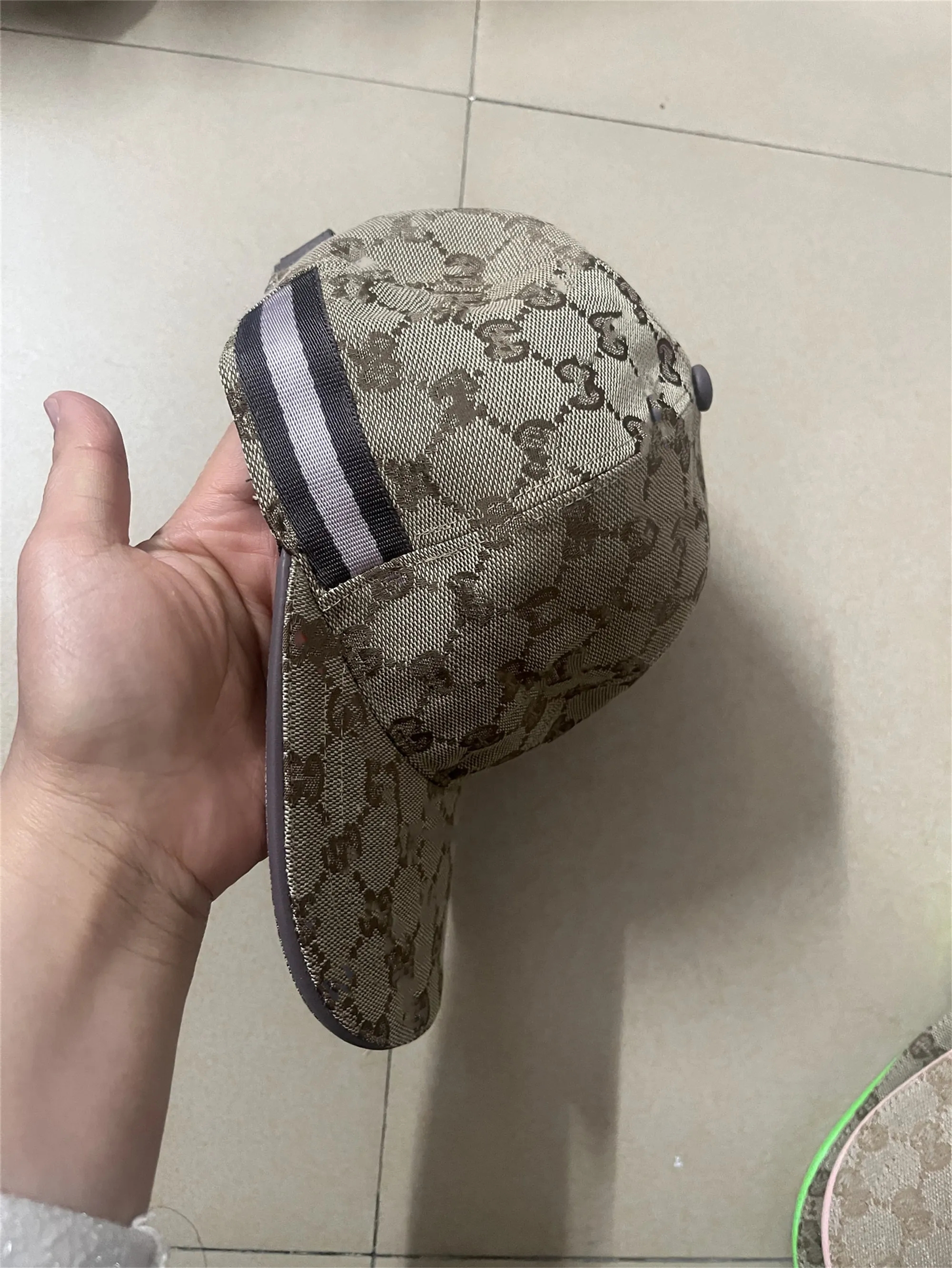 High Quality Street Caps Fashion Baseball hats Mens Womens Sports Caps Forward Cap Casquette Adjustable Fit Hat 001