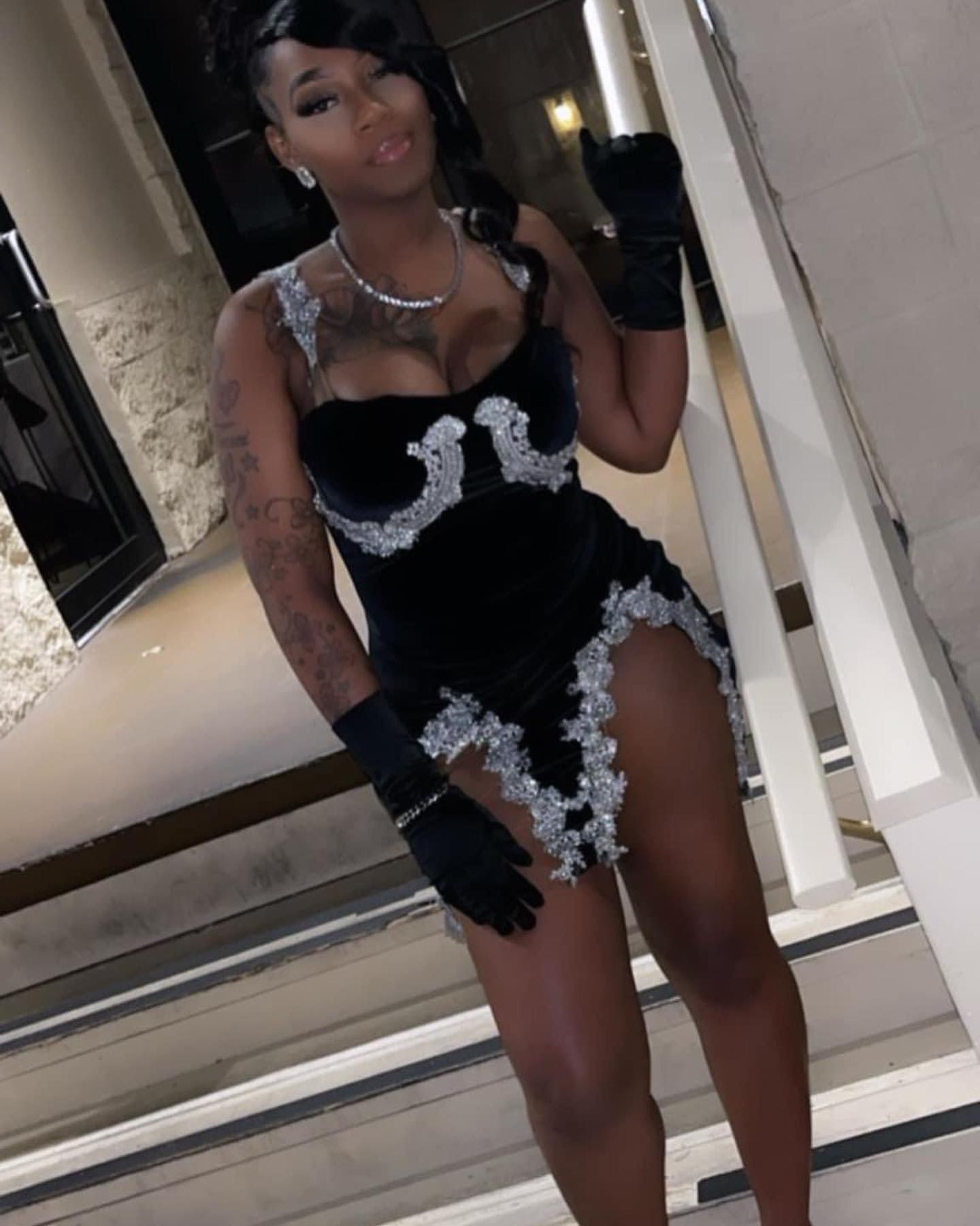 Chic Black Sheath Cocktail Dress Spaghetti Lace Beaded Velvet Stylish Short Mini Graduation Homecoming Dresses For Special Occasions Sweetheart Gowns