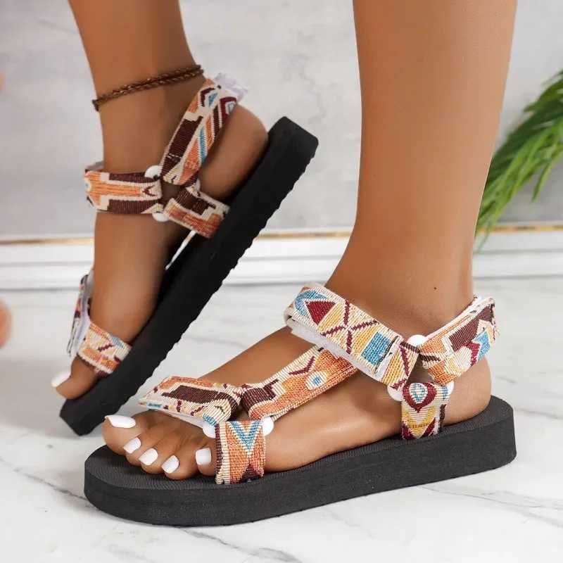 Womens shoes 2024 open toe womens shoes summer bohemian mixed color soft sole lightweight casual comfortable flat shoesXJ250410