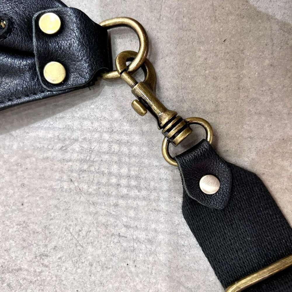 Handmade Genuine Leather Women's Plant-Tanned Top Layer Cowhide Chest Bag, Ladies Personalized Trend Shoulder Crossbody Bag