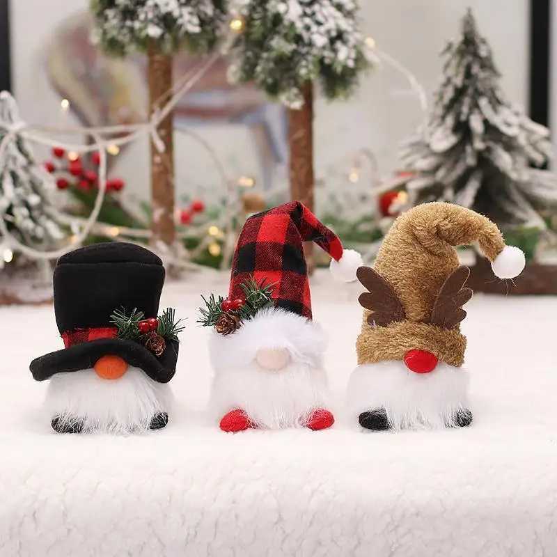 Christmas Style LED Light Doll Pendant Christmas Tree Ornaments Santa Gnome Plush Doll New Year Xmas Party Decoration SuppliesM251111