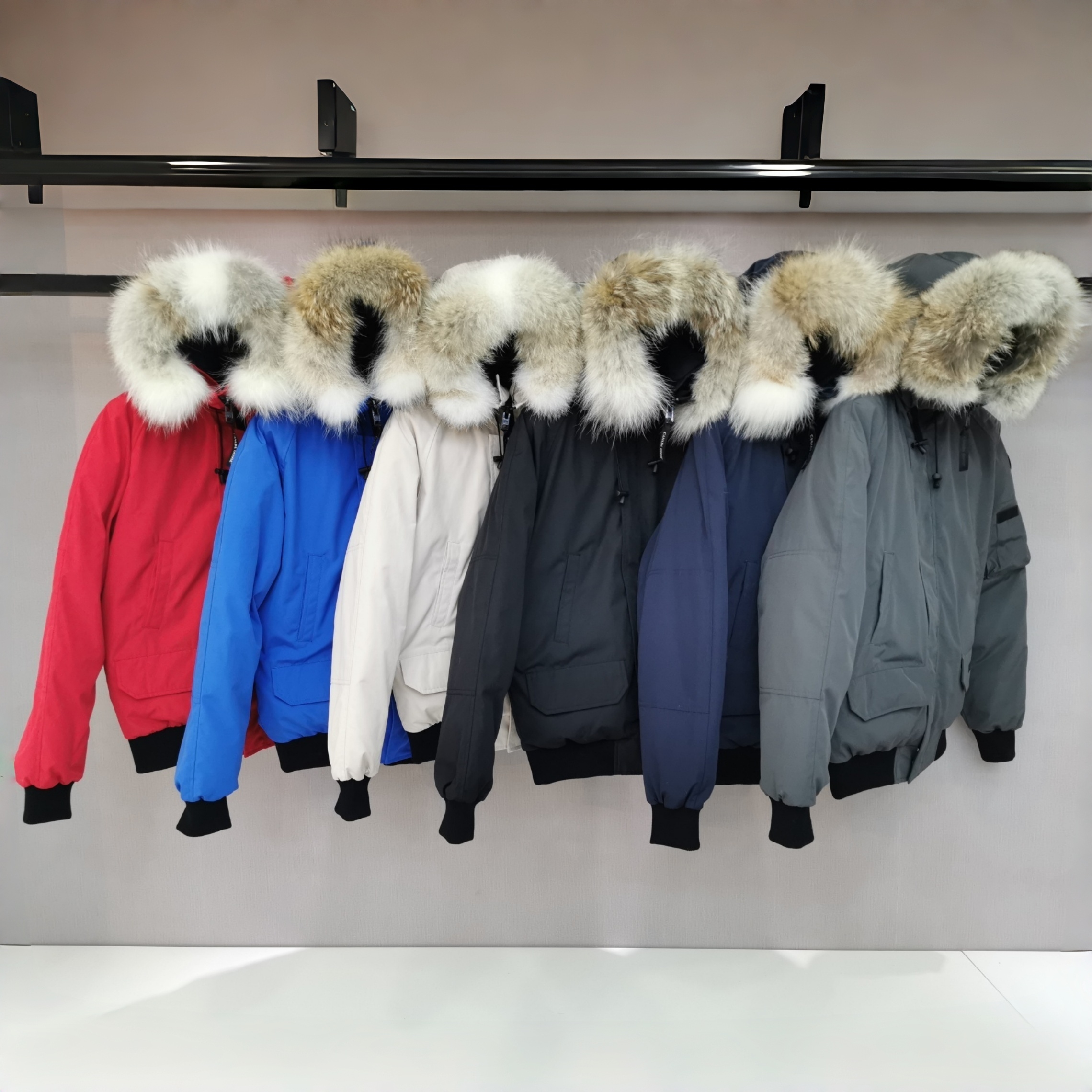 Winter Men Down Jackets Fur Homme Outdoor Windbreaker Outerwear Hooded Fourrure Manteau Coat Wolf fur collar Luxury mens Goose Down