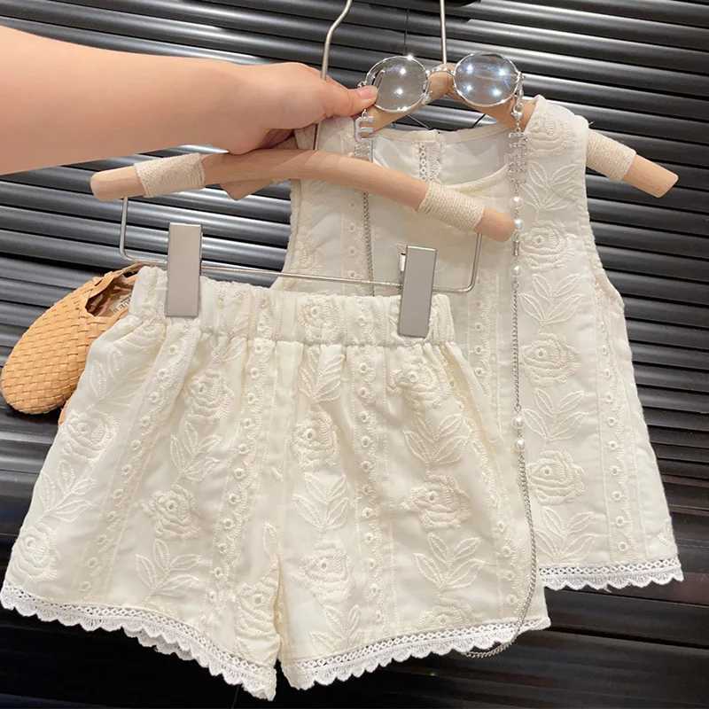 2024 New Summer Korean Chiffon Womens Clothing Set Sleeveless Cotton Embroidered Tank Top+Shorts 2-7 Year Childrens Clothing SetXJ250410