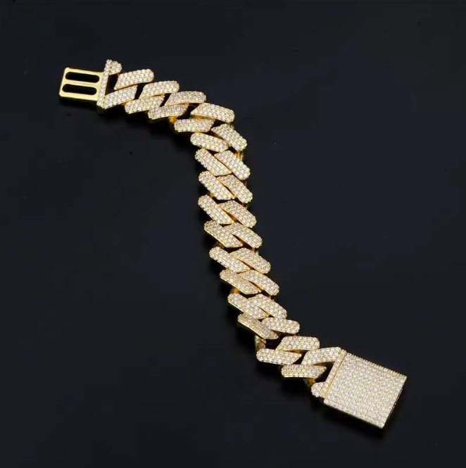 Trendy Men's Cubic Zirconia Cuban Link Necklace - Elegant Hip Hop Bustdown Pendant for Gifts