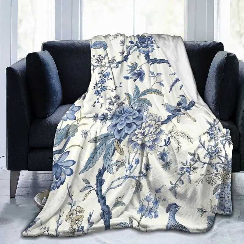 Chinoiserie Blanket Blue and White Outdoor Bule Birds Flowers Soft Flannel Lightweight Throw Blanket Warm Cozy Blankets for Sofa C251111