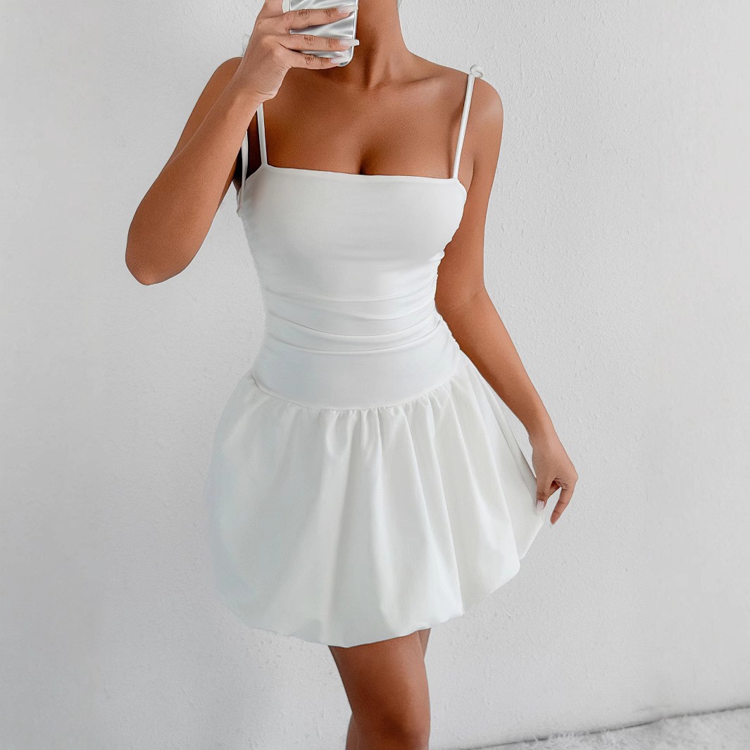 D48Chic European and American Inspired Sexy Tube Top Short Dress with Sleek Suspenders