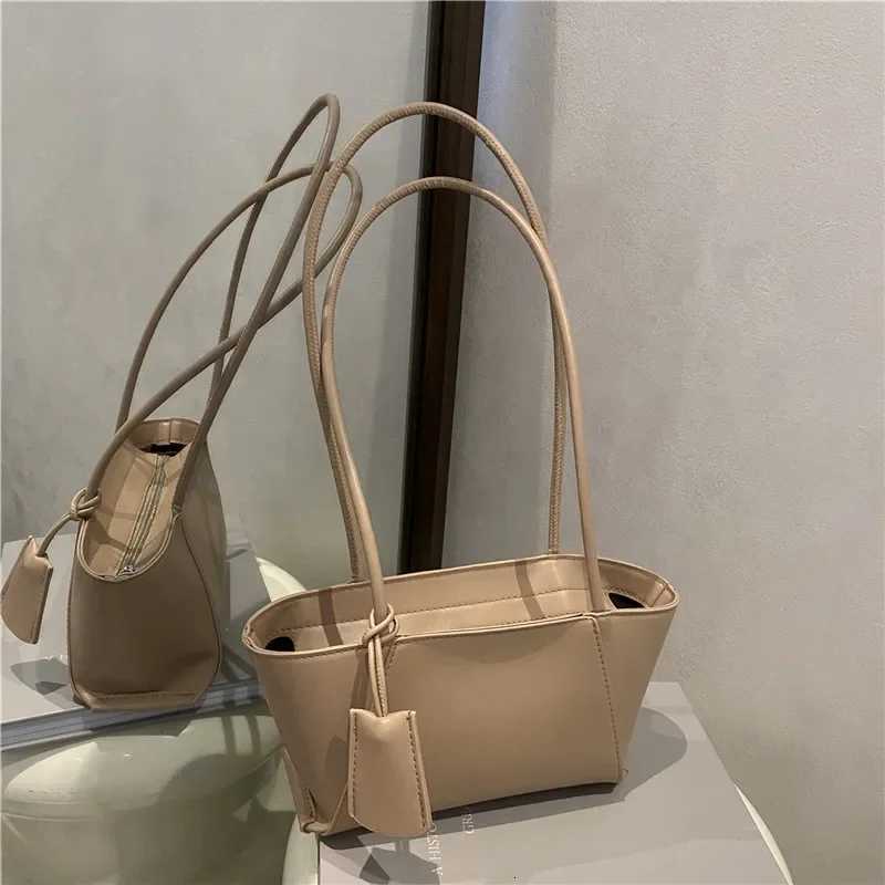 Fashionable Women Crossbody Bag Big Capacity Everyday Shoulder Tote Perfect for Work School TravelT251110