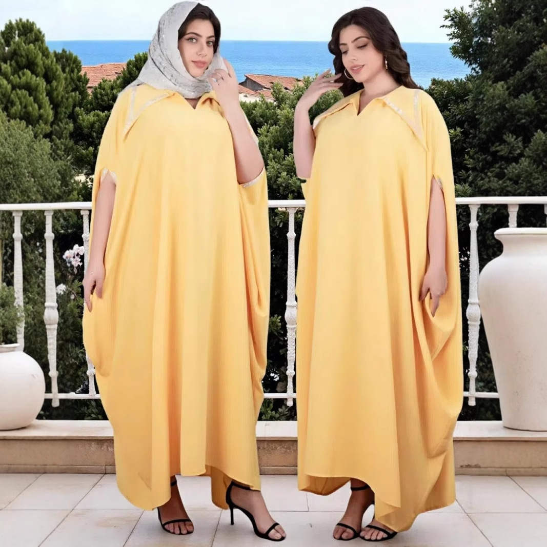New plus size women's Muslim Dubai party robe with diamond studded bat sleeves dress