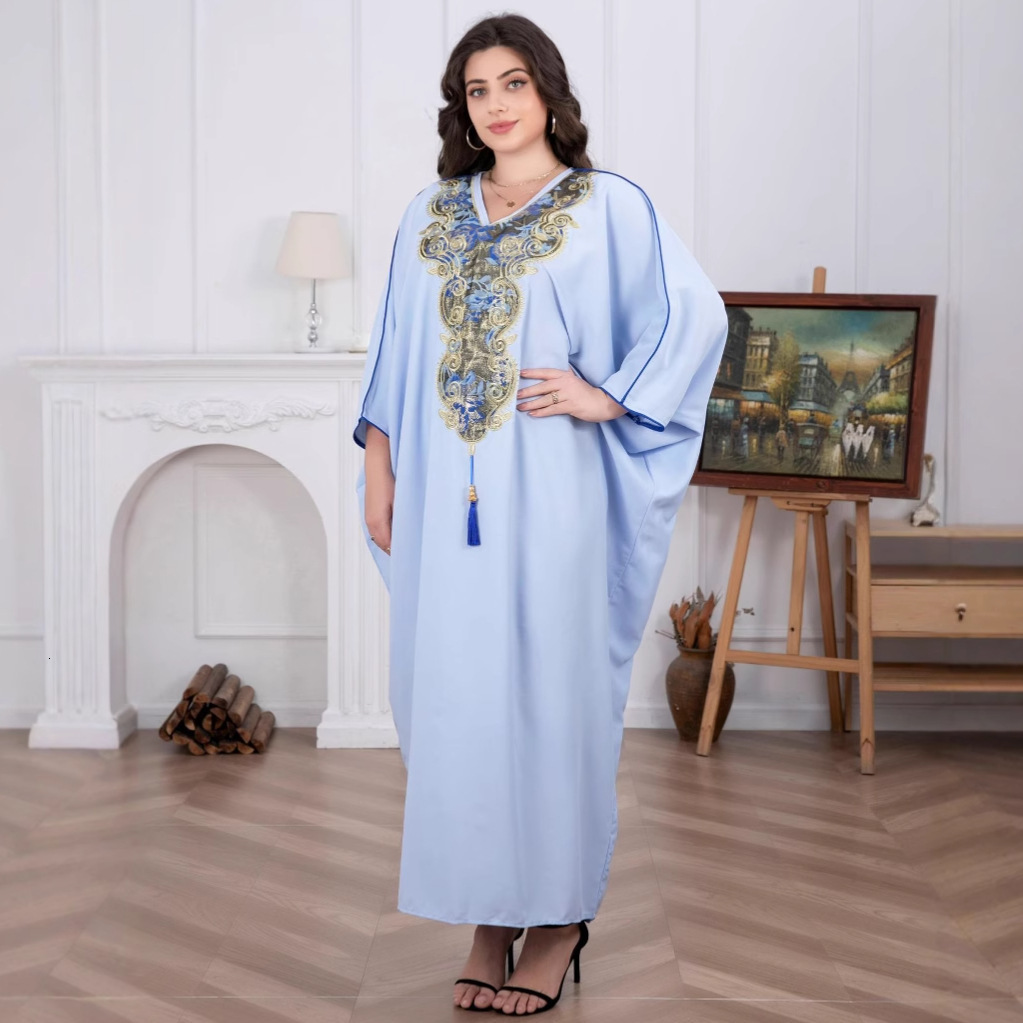 Indonesian women's V-neck tassel temperament Arabic robe embroidered dress