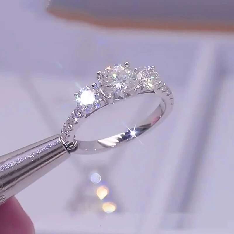 3.6CT Full Moissanite Rings Women Sparkling Diamond Wedding Ring S925 Sterling Silver Plated 18k Fine Jewelry for Women