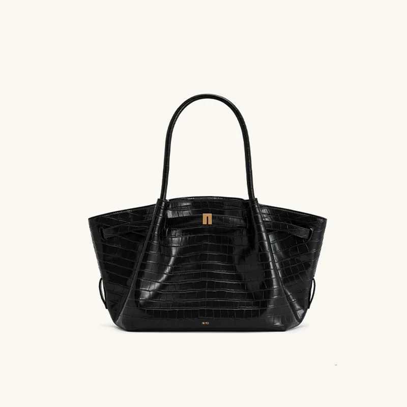 2025 Womens velvet leather single-shoulder hand-held dumpling bag single-shoulder crossbody bag simple yet luxurious tote bagT251110