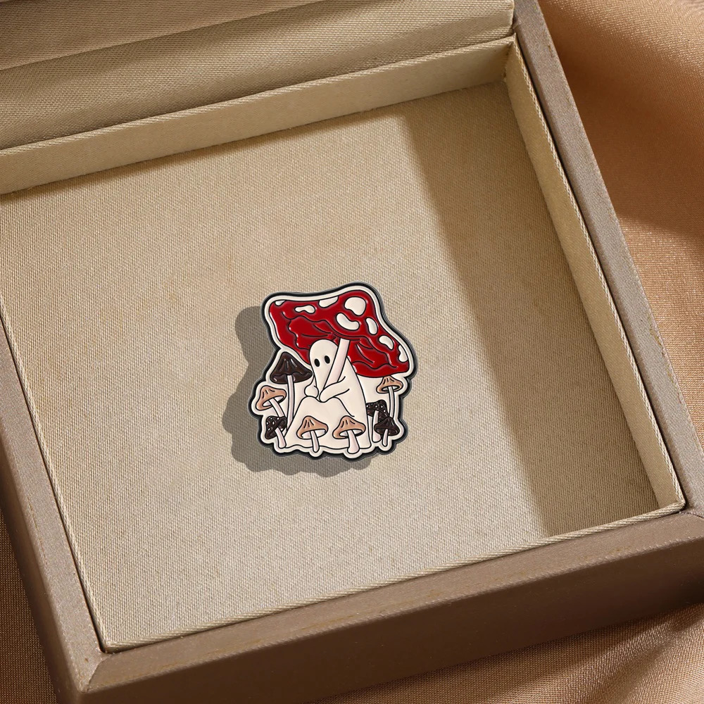 Christmas Tree Brooch Unisex Cartoon Alloy Badge Creative Versatile Clothing Backpack Scarf Accessories 251103