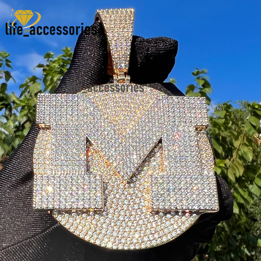 High Quality Full Diamonds Letter Initial Name 925 Silver 18k Gold Letter M Pendant Personalized Custom Moissanite Pendant