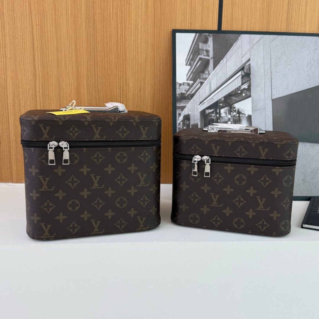 2026 Fashion Luxurys Designer makeup Double Zipper Cosmetic Bags Cases Large capacity fold organizer storage hanging bag Waterproof woman clutch handbag