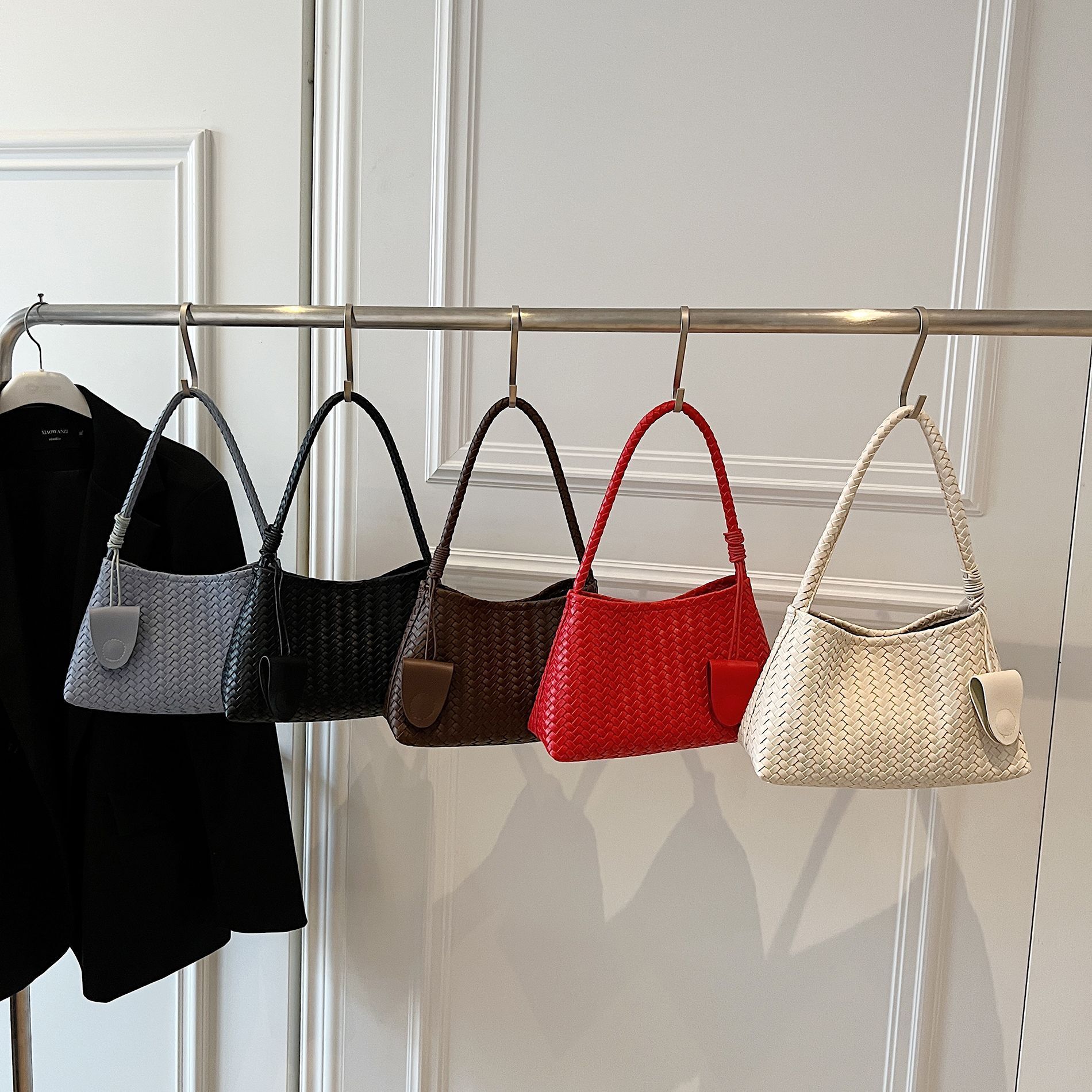 Guguo Handwoven Underarm for Women Large Capacity Casual Shoulder & Handheld Tote - Fashionable Mother-Daughter Designer Bag XJ260206