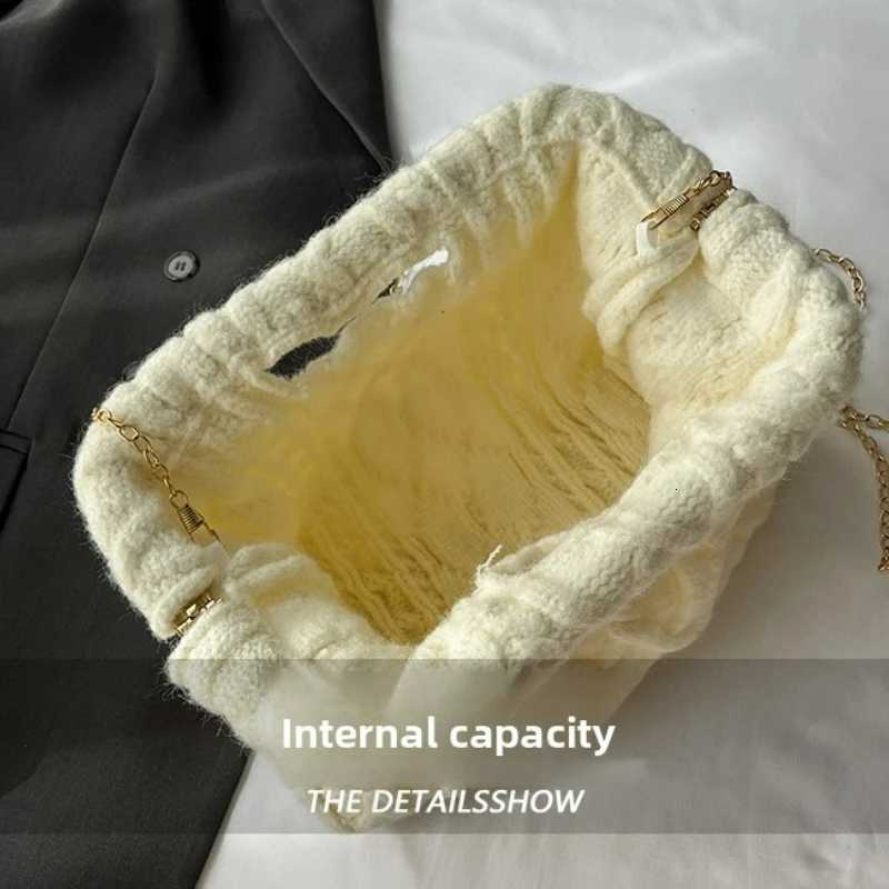 Women Crochet Crossbody Bag Winter Knitted Textured Casual Shoulder Handle Bag Futuristic Yet Versatile Design Chain Strap BagT251110