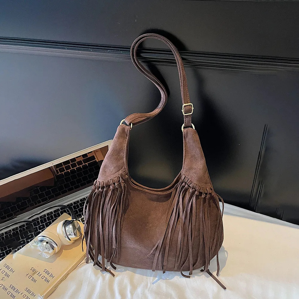 Women Vintage Suede Tassel Large Capacity Shoulder Bag Autumn Winter Versatile All-Match Crossbody Bags Delicate Tote Packs 251110