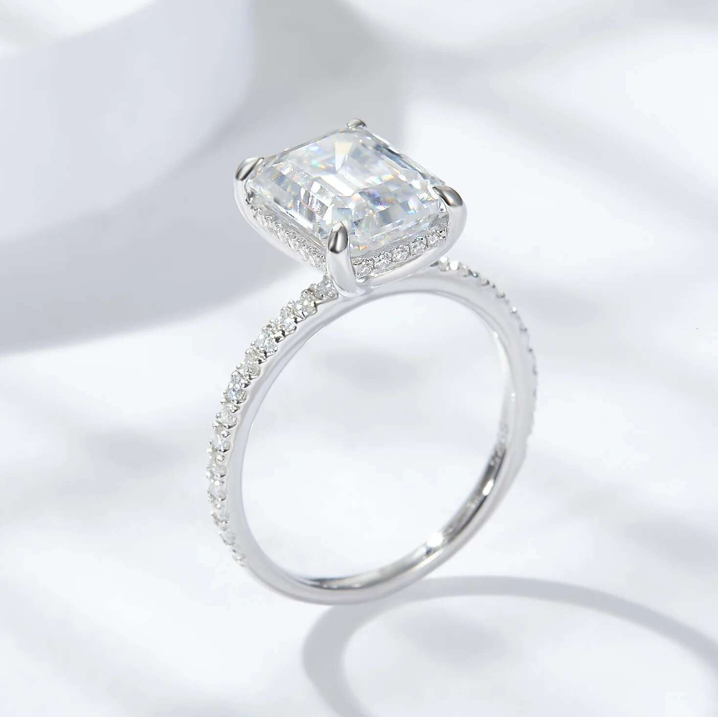 4CT Full Moissanite Diamond D Color VVS Womens Emerald Rings 925 Plated 18K Gold Fine Jewelry Wedding Engagement Ring for Women