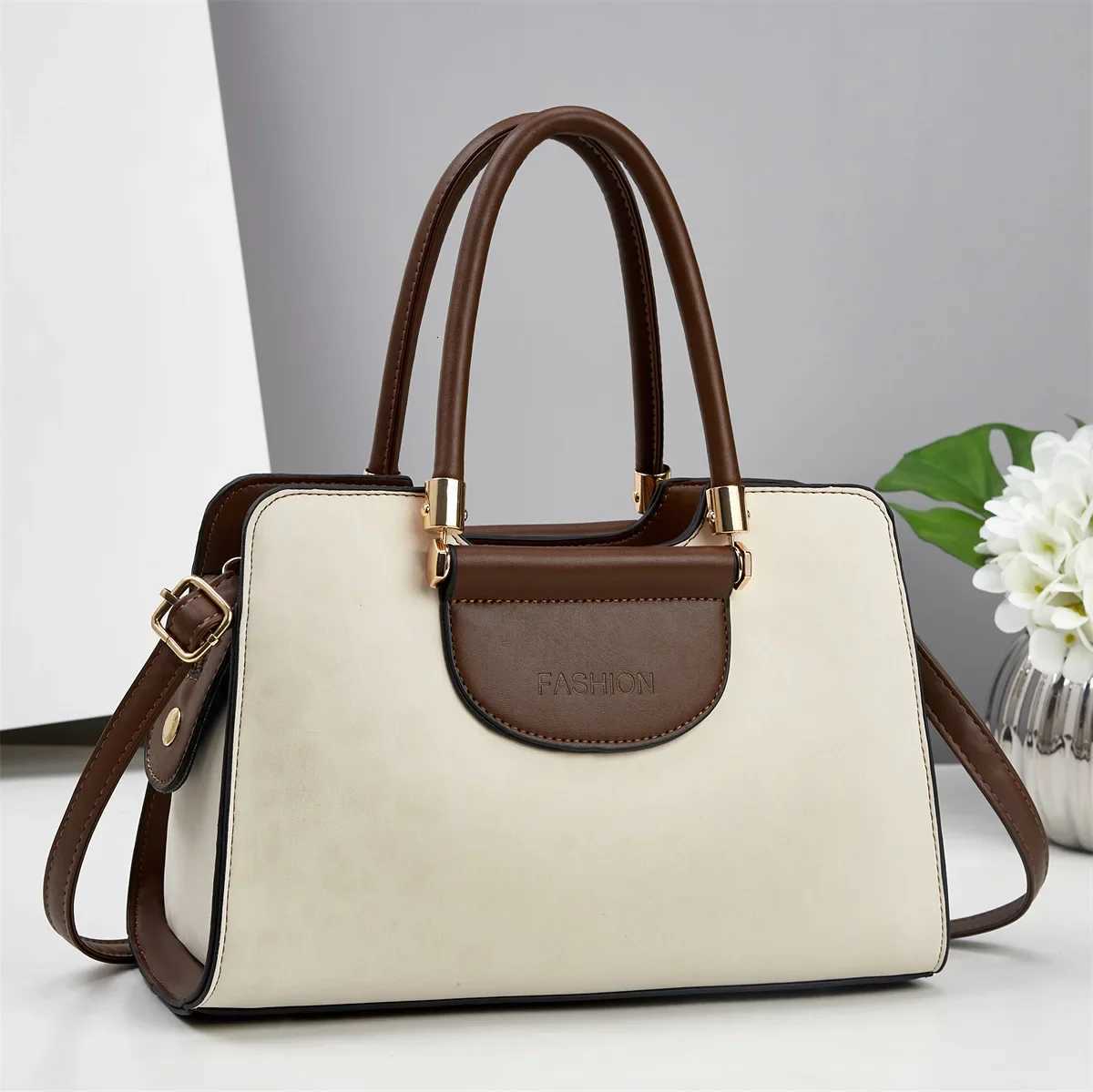 New Ladies Casual Fashion Bag Large Capacity Trendy Luxury Lightweight Handbag Polyester Lining Zipper Closure Crossbody BagT251110