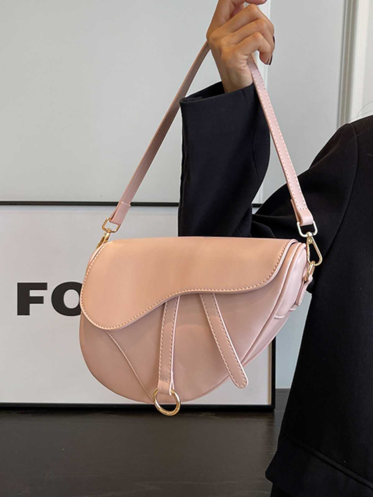French niche design new womens popular versatile crossbody single shoulder armpit saddle bag bigclothfgg22