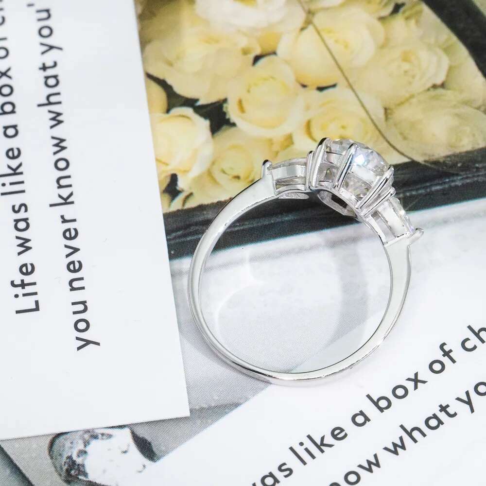 2CT Full Moissanite Diamond D Color VVS Pear Cut Womens Ring S925 Sterling Sliver Plated White Gold Wedding Rings for Women
