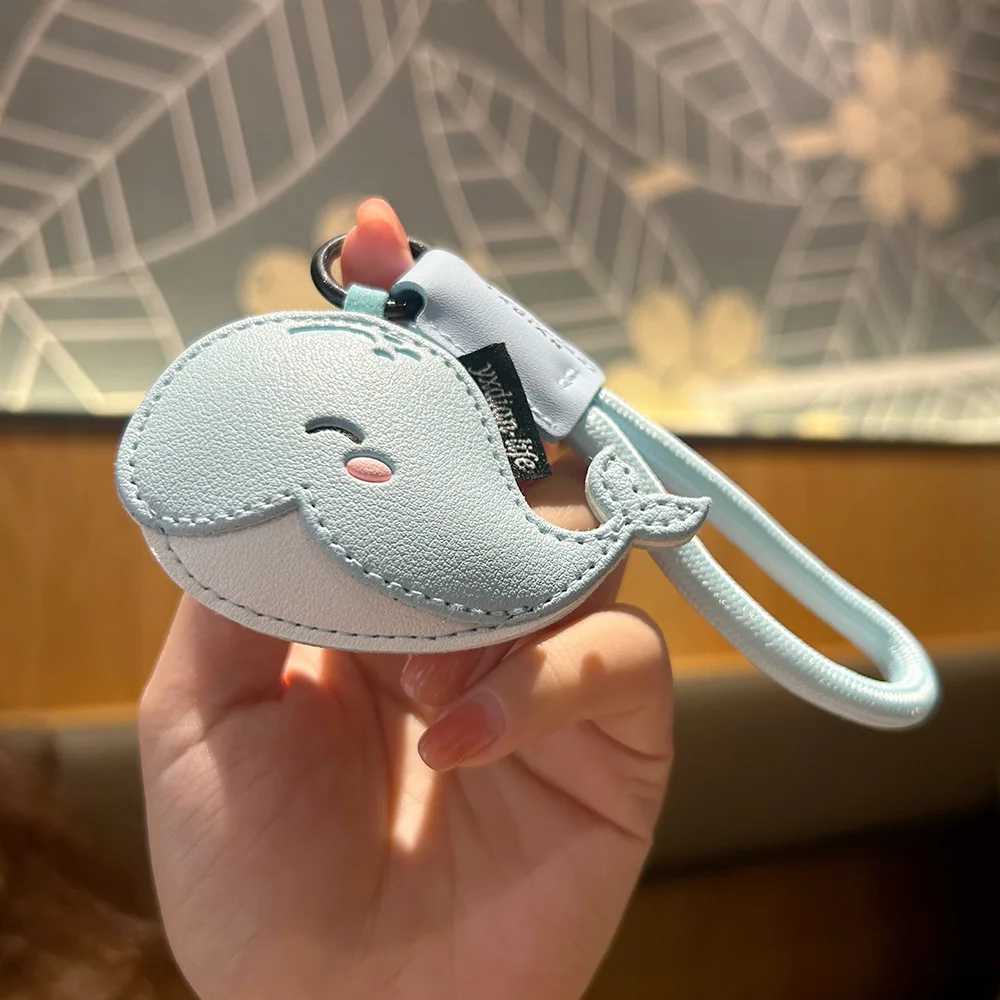 Leather ocean whale keychain couple packaging decoration student backpack pendant cartoon animal car keychain pendant W250411