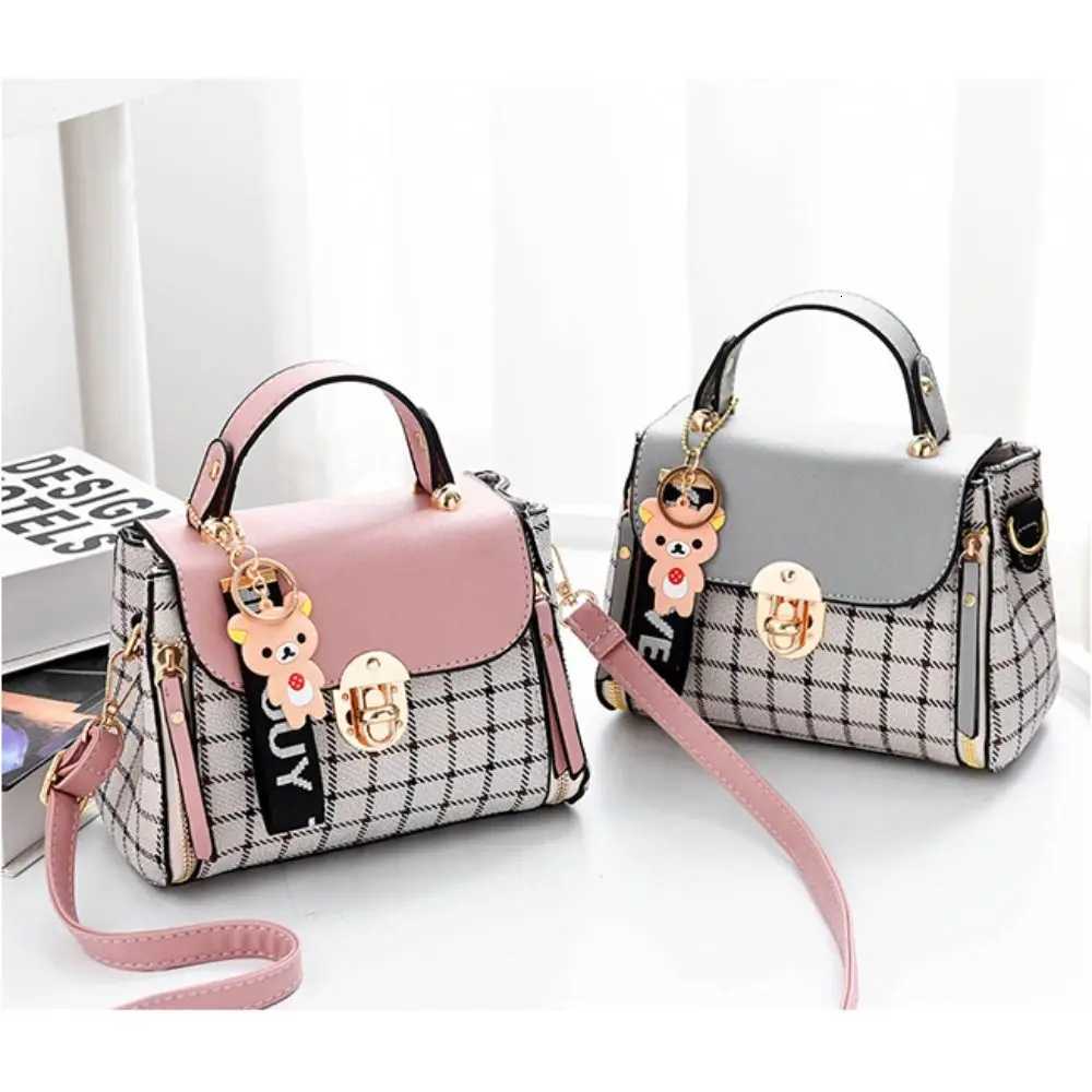 New PU Leather Shoulder Bags Buckle Flap Handbags Plaid Pattern Messenger Bag WomenT251110