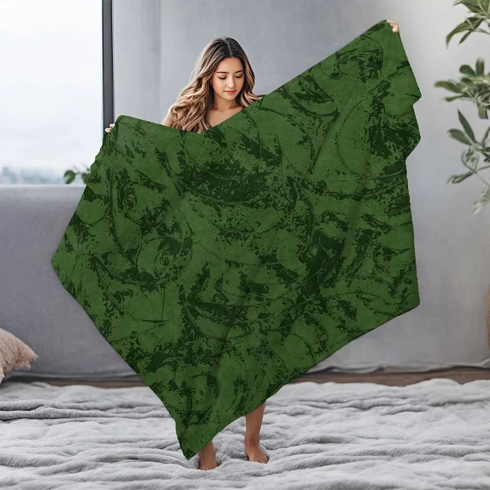 Dark Green Plaid Fleece Blanket Soft Throw Blanket for Sofa Bed Room Decoration Gift C251111