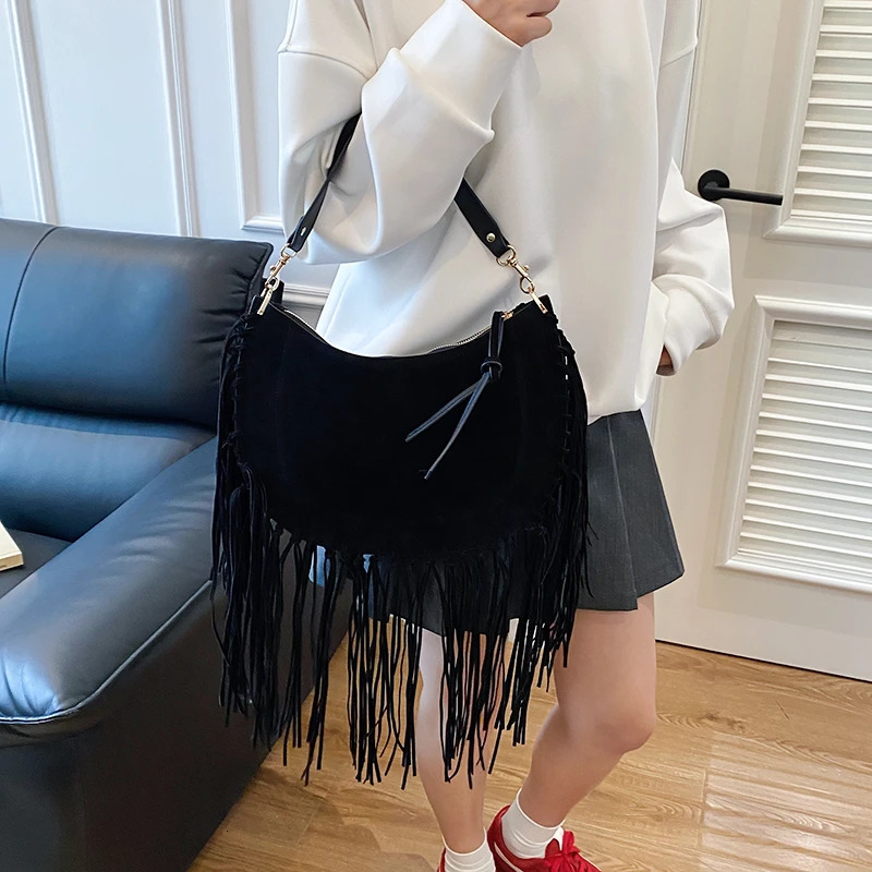 Faux Suede Shoulder Bags for Women Frosted Fringe Travel Tote bags Trendy Crossbody Bags Retro Handbags Vintage Commuter Bag 251110