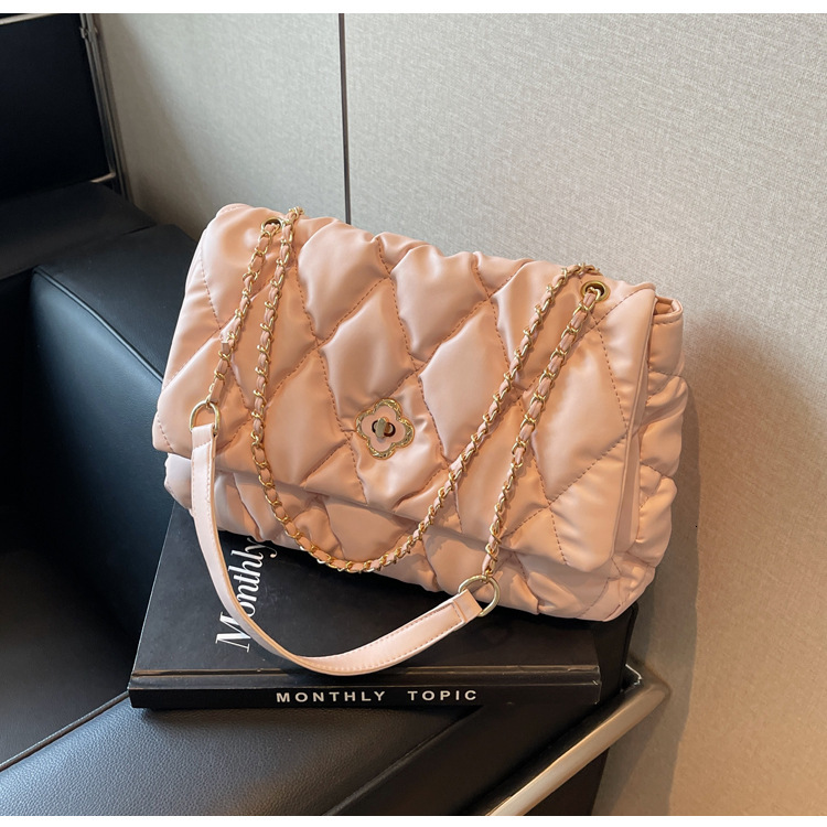 Luxury Brand Designer Bag High-End Quilted Chain Women's Bag 2025 New Trendy Versatile Shoulder Bag Crossbody Bag Small Style Embroidered Large B