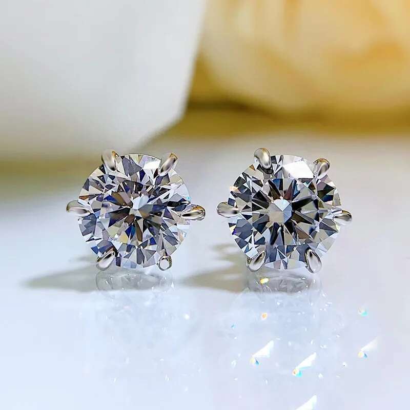 2025 Rulalei Classica Six Claw Round White Moissanite Diamond Soild 925 Sterling Silver Lady Stud Earring Gift Never Fade