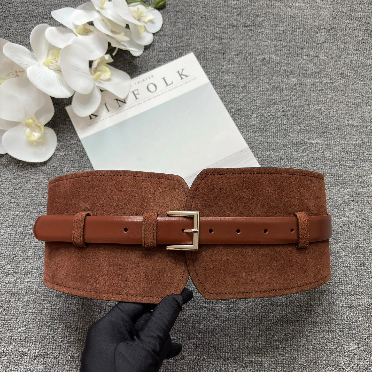 Retro suede dual-purpose waistband with contrasting brown leather and jacket waistband and wide belt 251110