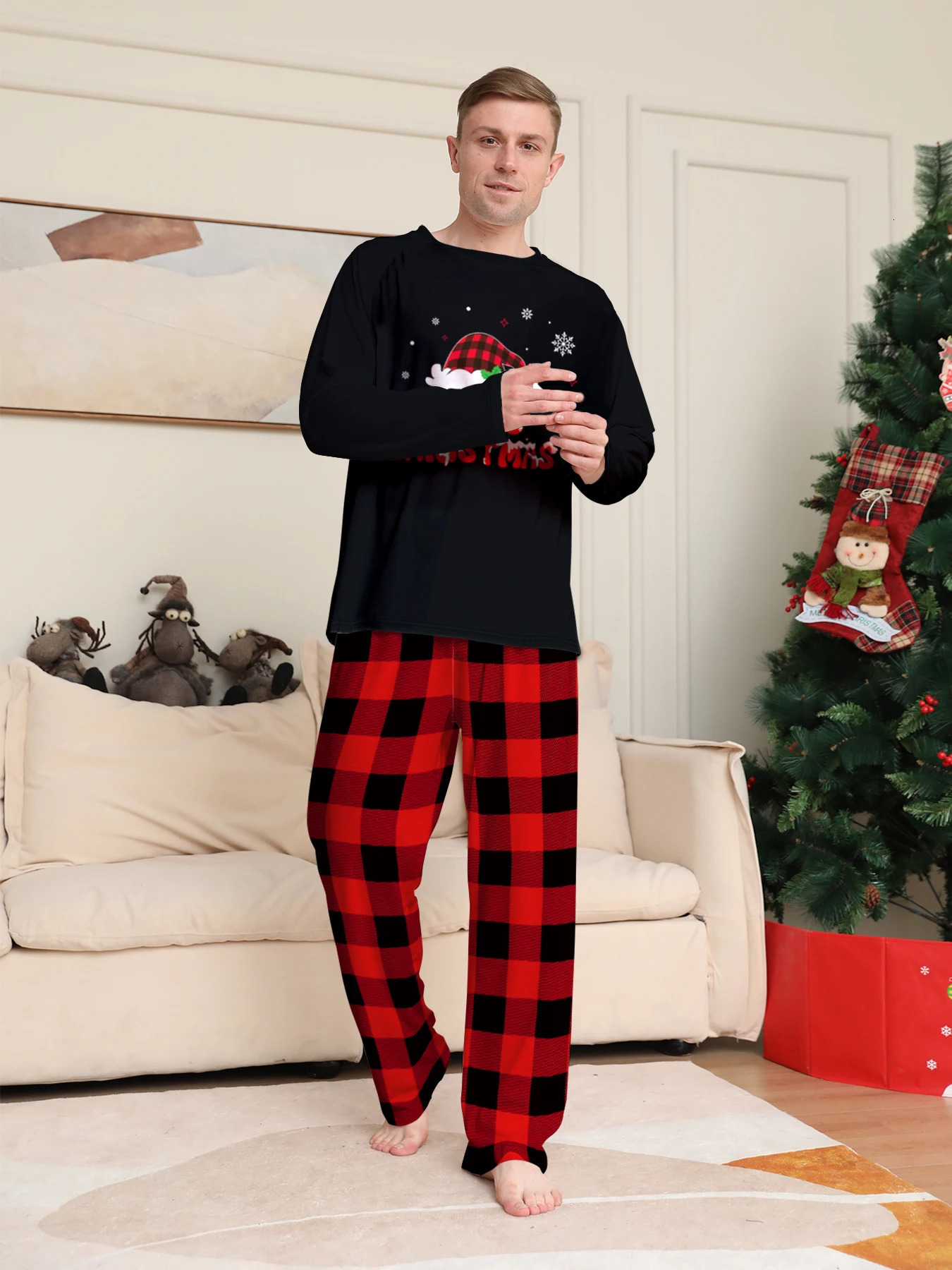 Festive Christmas Couple Pajamas Set Long Sleeve Merry Christmas Print Black Top Red Plaid Pants Loungewea 251106