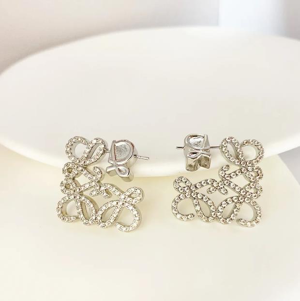 Multiple styles Luxury Fashion Womens Earrings designer jewelry for Classic Style Women Studs Earings Logo Printed Wedding Christm Party Gifts