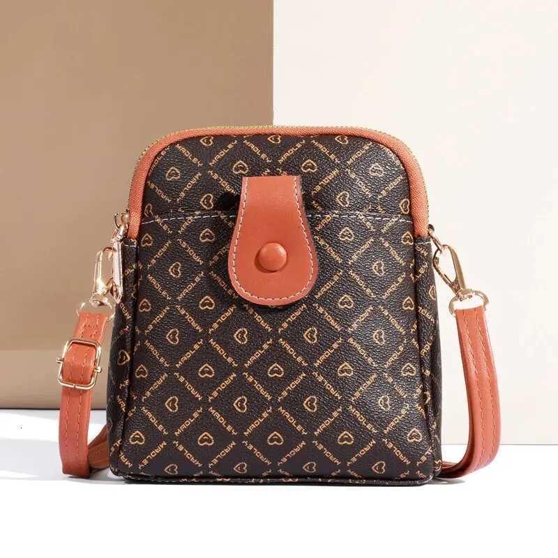 Shell Bag Stylish Shoulder Bundle with AmpleStorage Versatile and Chic Crossbody Pocketfor Women Vintage Inspired DesignT251110